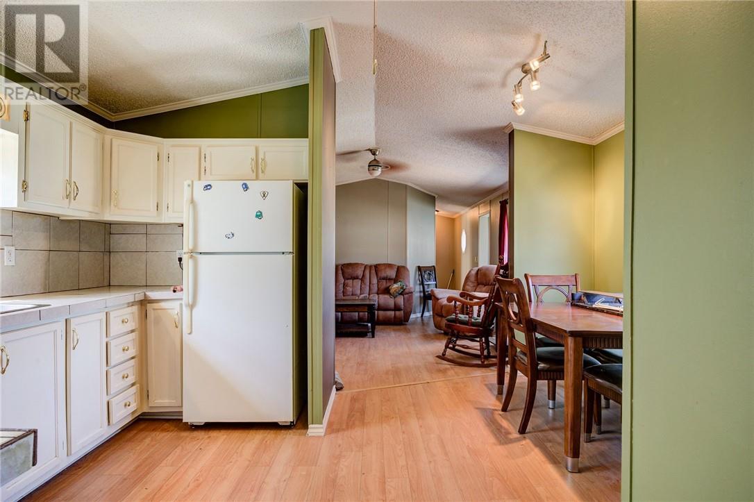 76 Corbin Avenue, Wahnapitae, ON