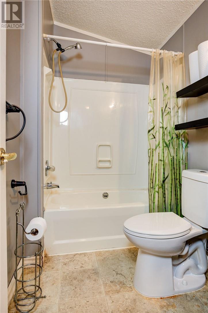 76 Corbin Avenue, Wahnapitae, ON