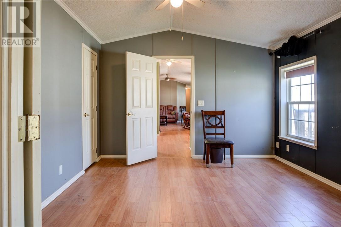 76 Corbin Avenue, Wahnapitae, ON