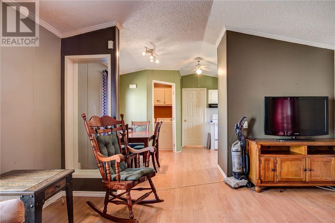 76 Corbin Avenue, Wahnapitae, ON