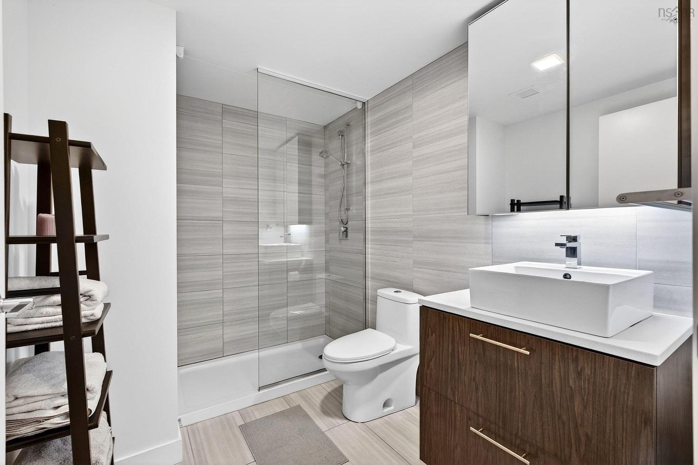 401 1048 Wellington Street, Halifax, NS