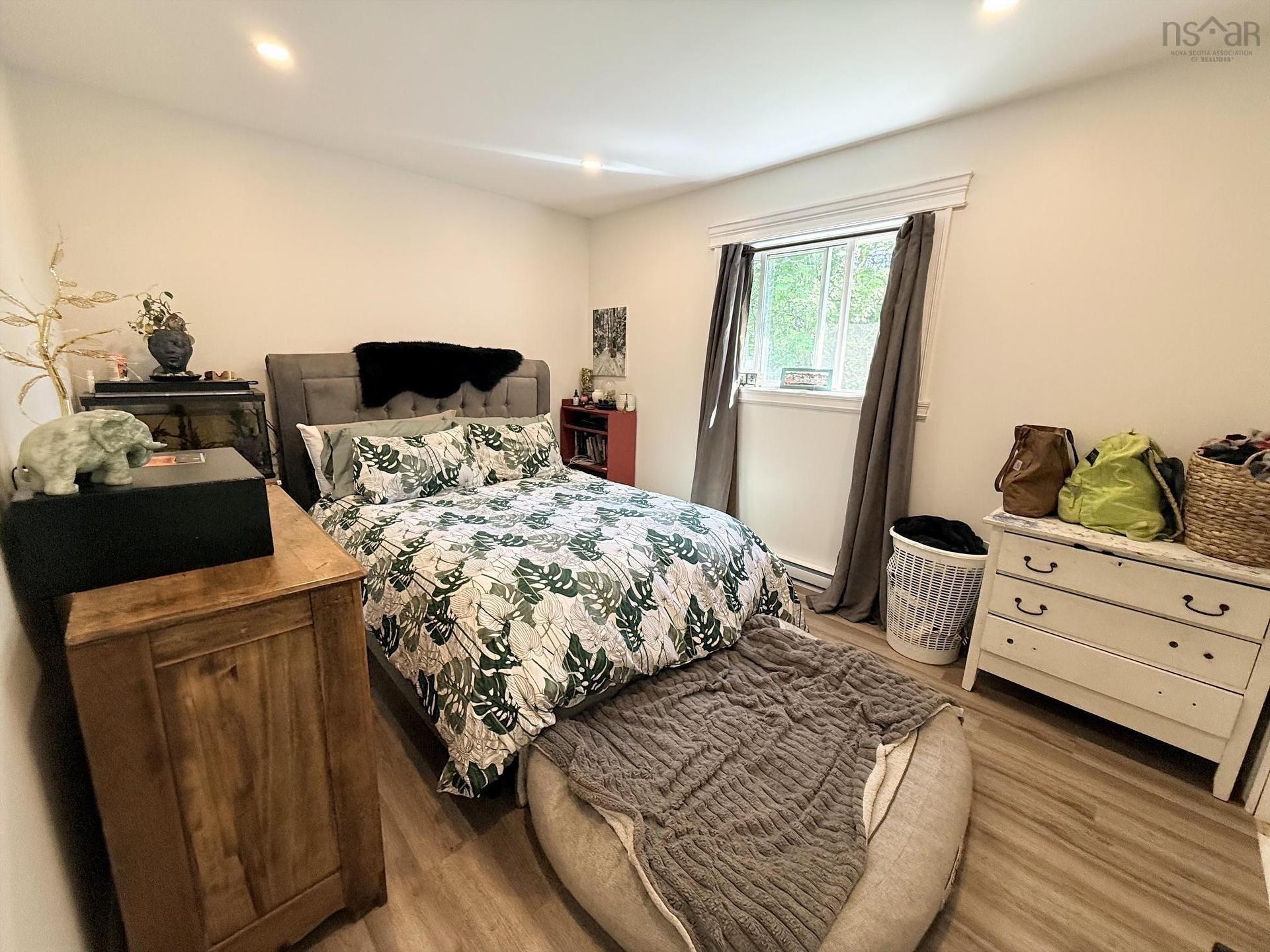 54 Maple Avenue, Lunenburg, NS