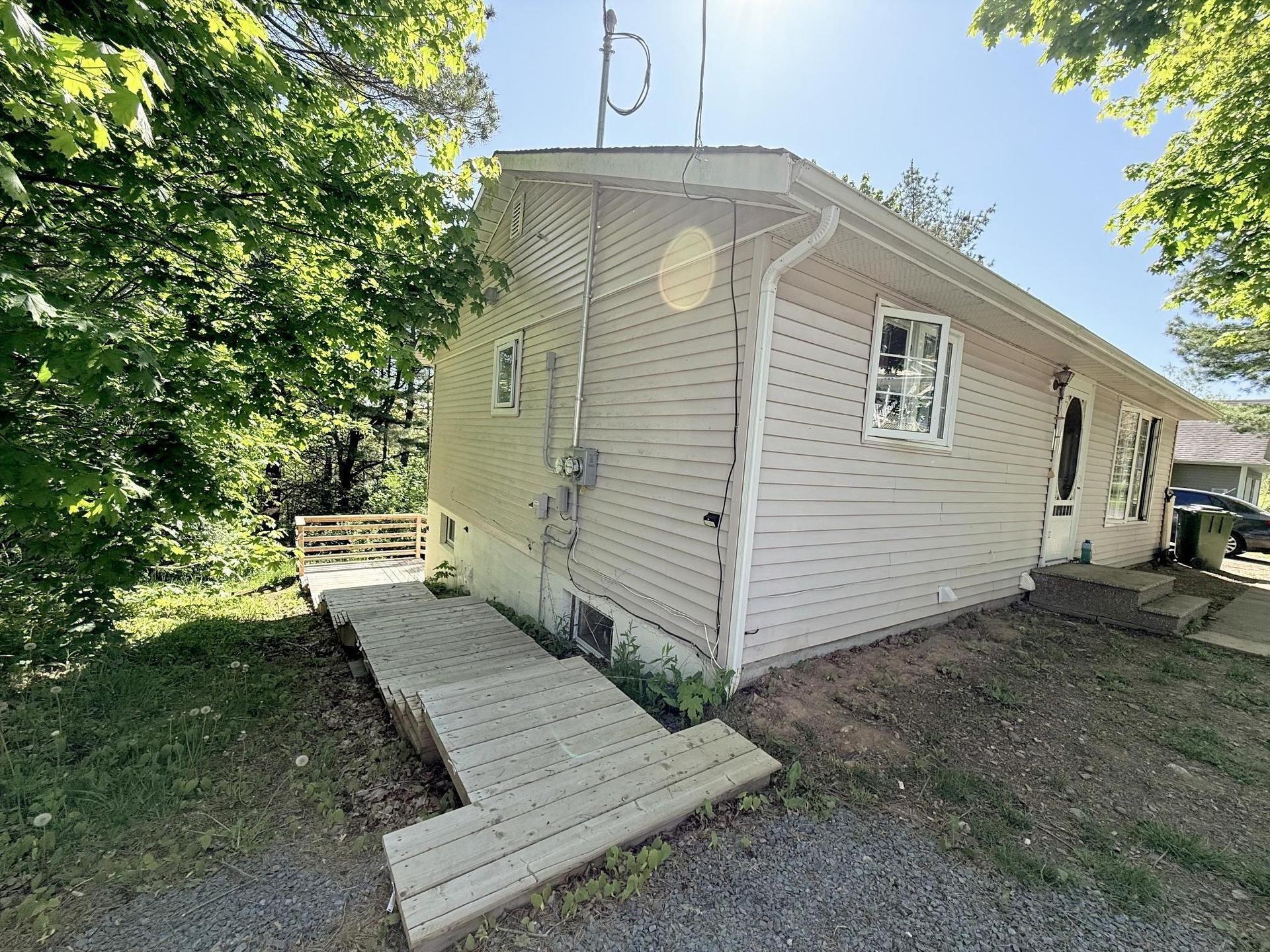54 Maple Avenue, Lunenburg, NS