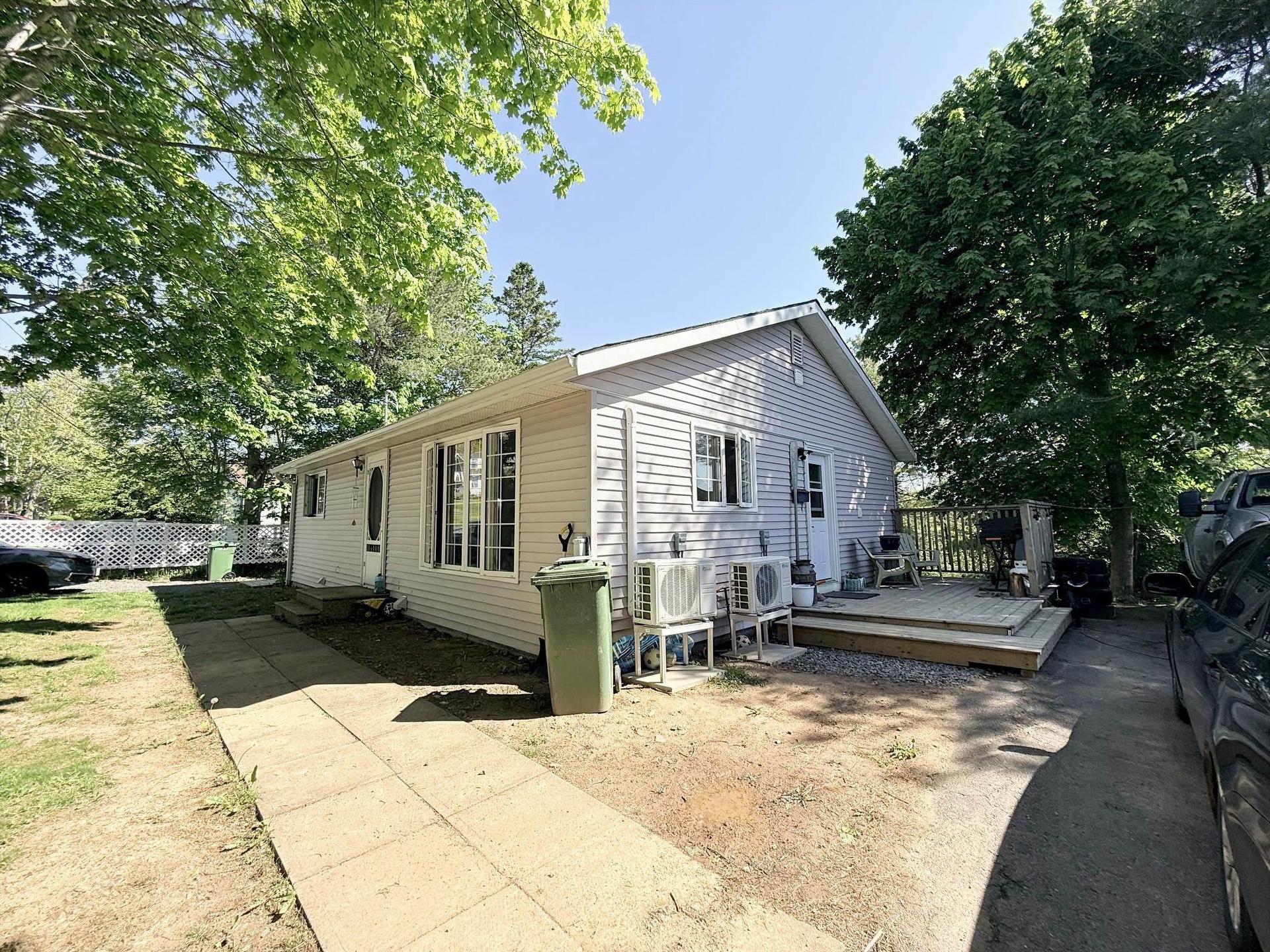 54 Maple Avenue, Lunenburg, NS
