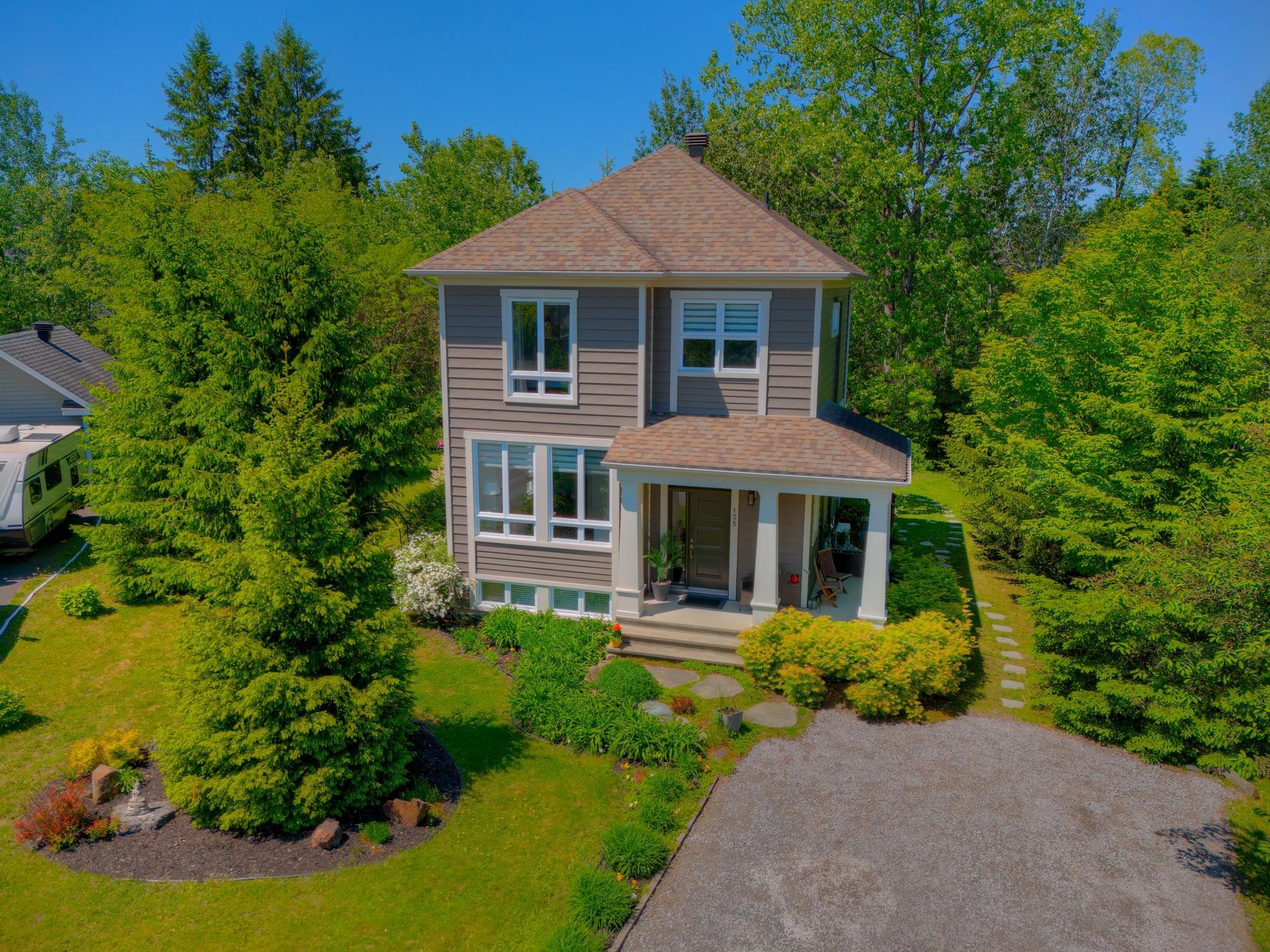 Façade - 125 Rue Des Golfeuses, Bromont, QC