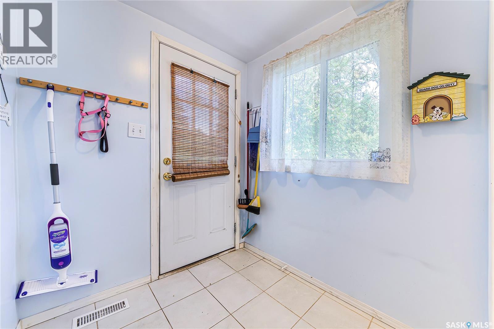 1313 N Avenue S, Saskatoon, SK