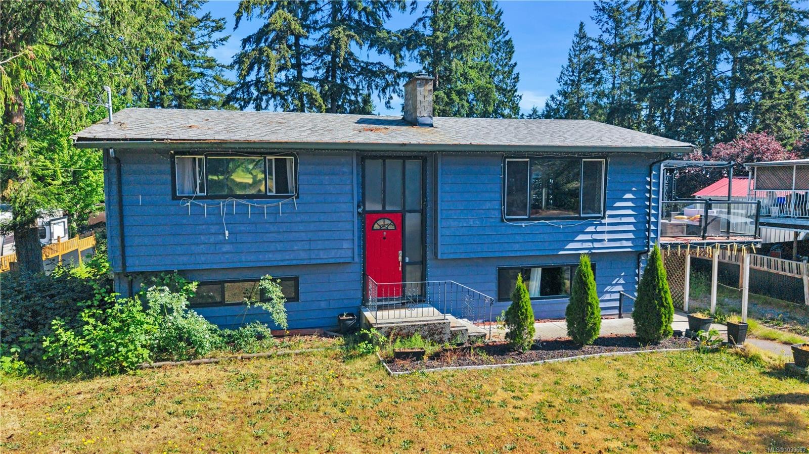 2230 Hemer Rd, Nanaimo, BC