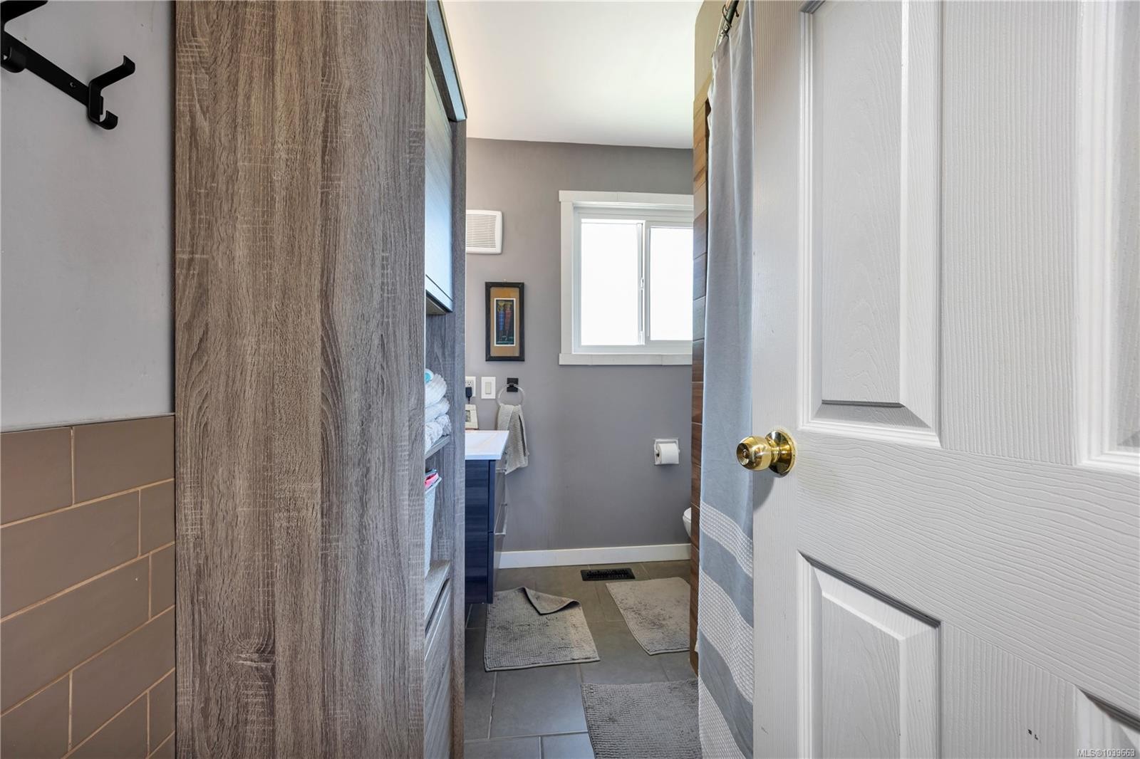 2230 Hemer Rd, Nanaimo, BC