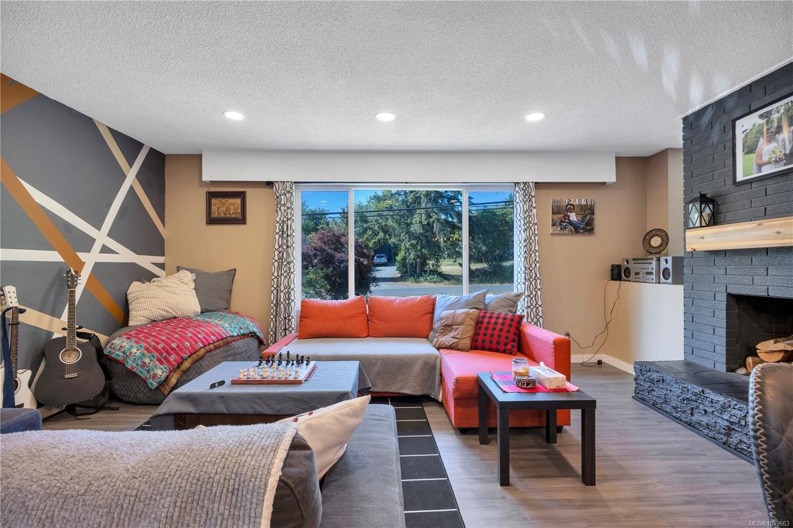 2230 Hemer Rd, Nanaimo, BC