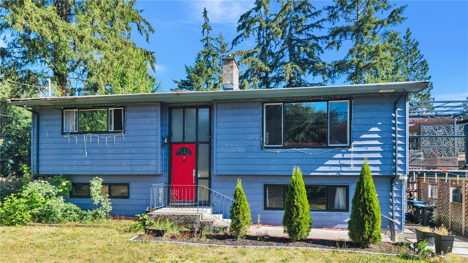 2230 Hemer Rd, Nanaimo, BC