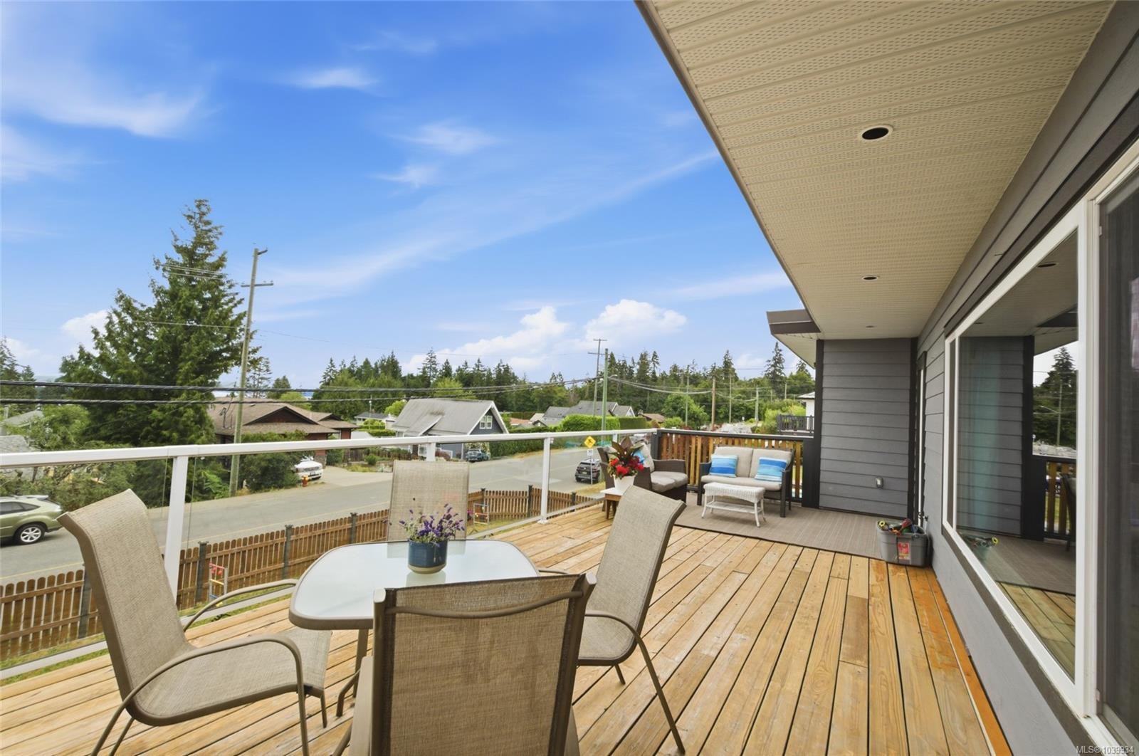 430 Davis Rd, Ladysmith, BC