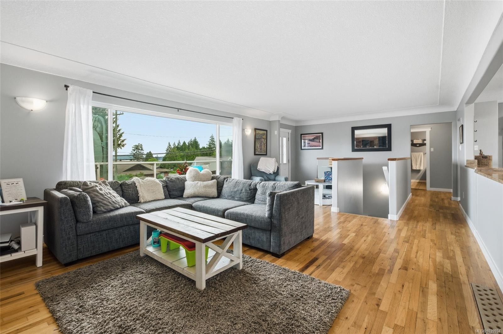 430 Davis Rd, Ladysmith, BC
