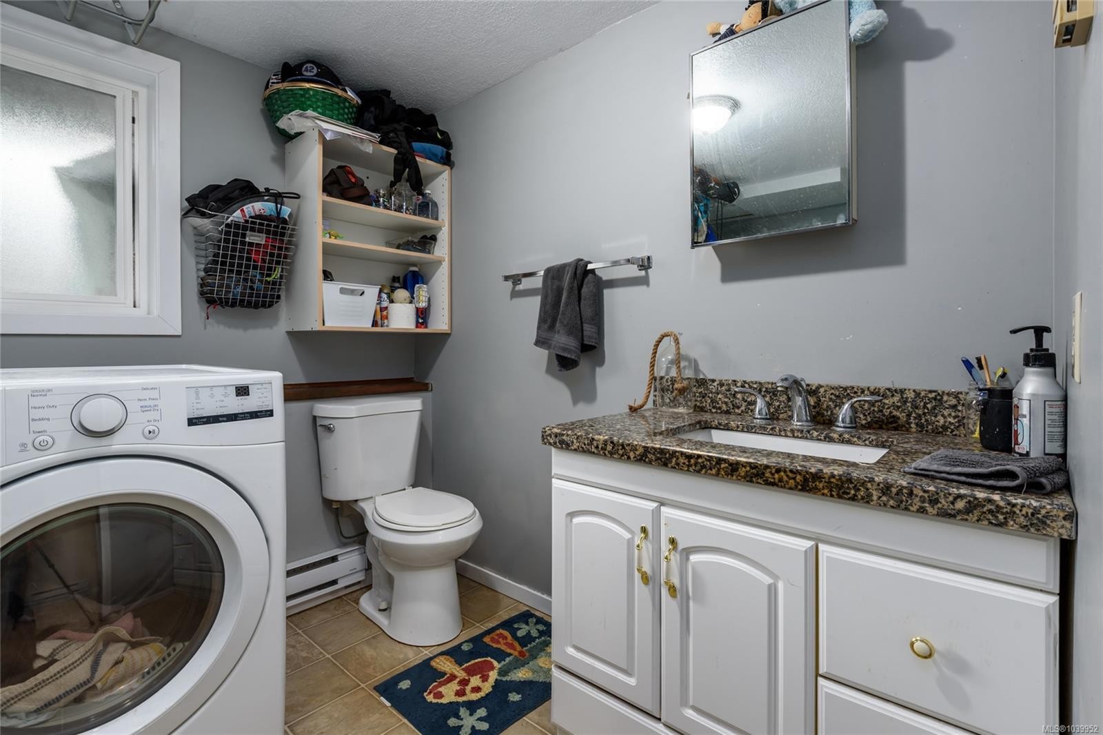 1651 Ascot Ave, Comox, BC
