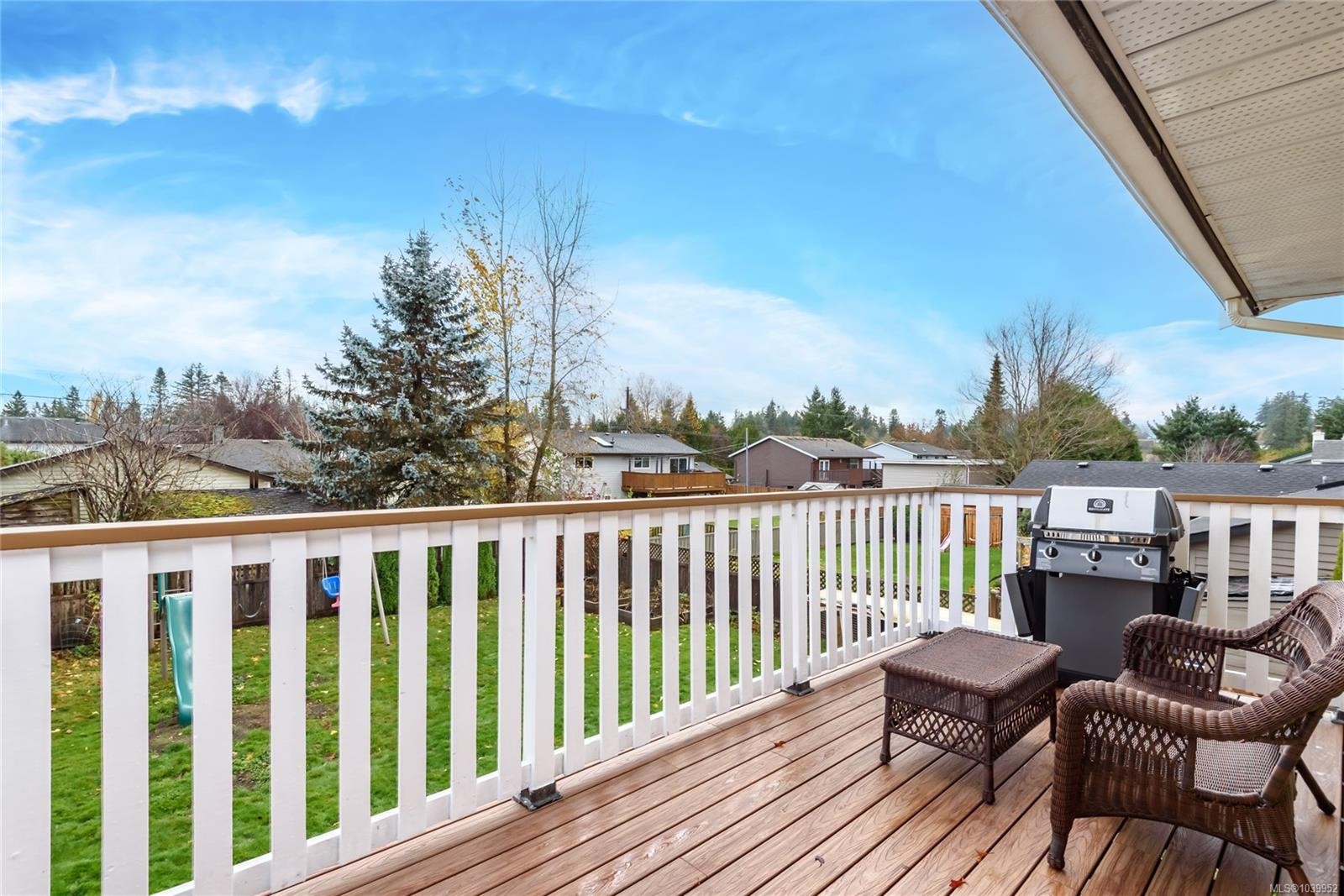 1651 Ascot Ave, Comox, BC