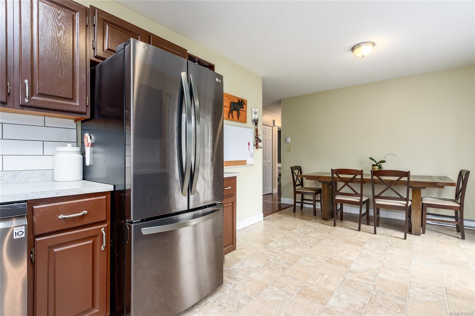1651 Ascot Ave, Comox, BC