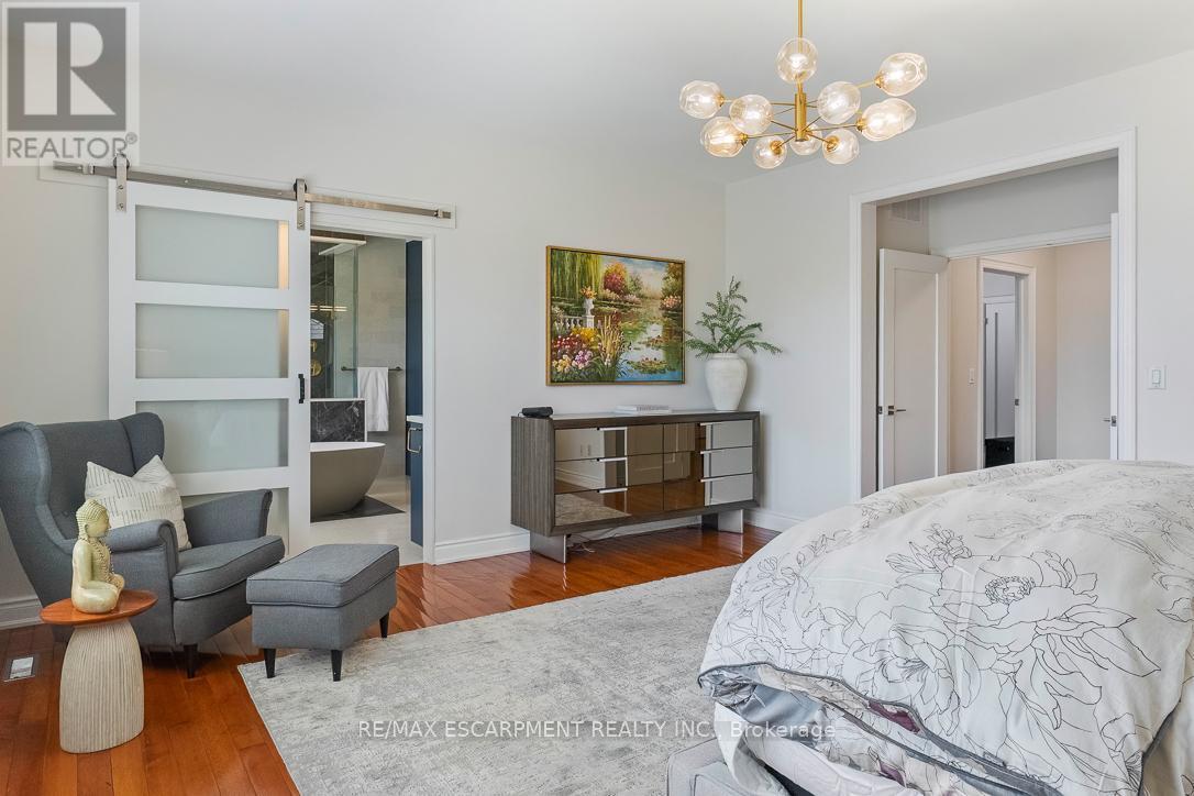 519 Hancock Way, Mississauga, ON