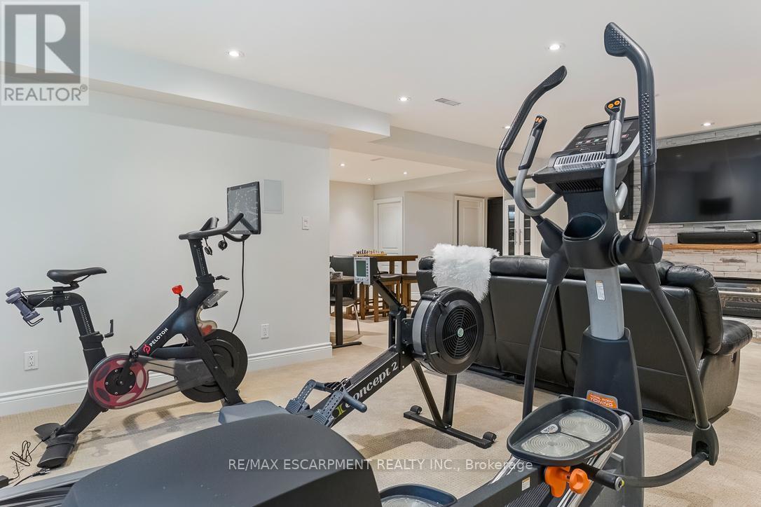 519 Hancock Way, Mississauga, ON