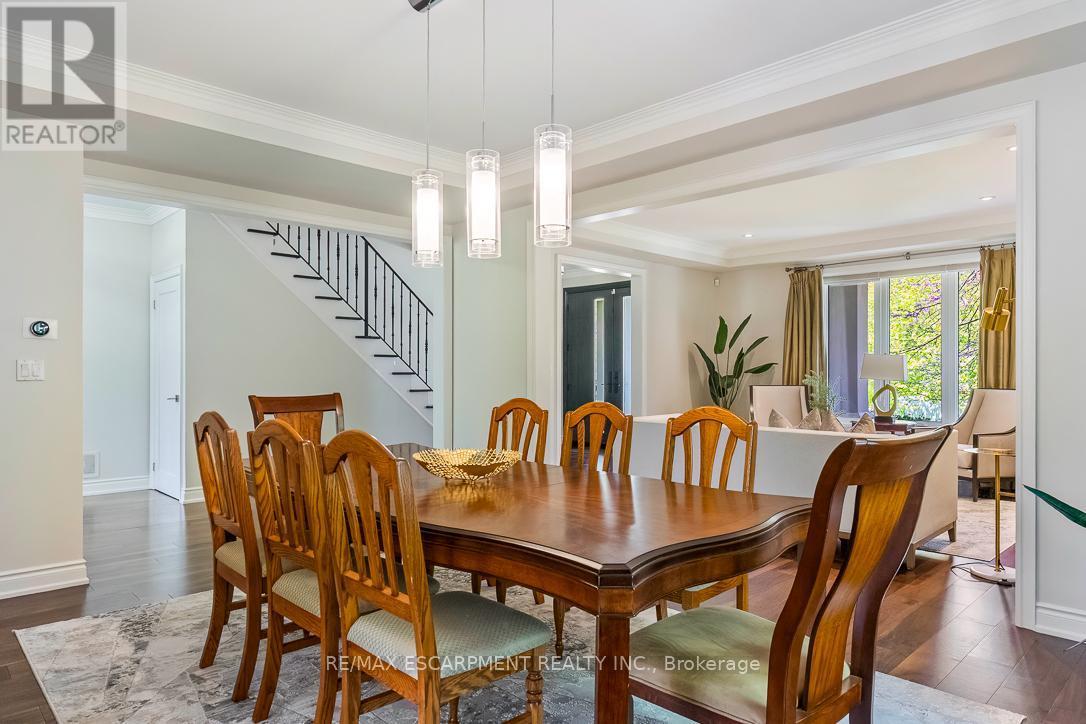 519 Hancock Way, Mississauga, ON