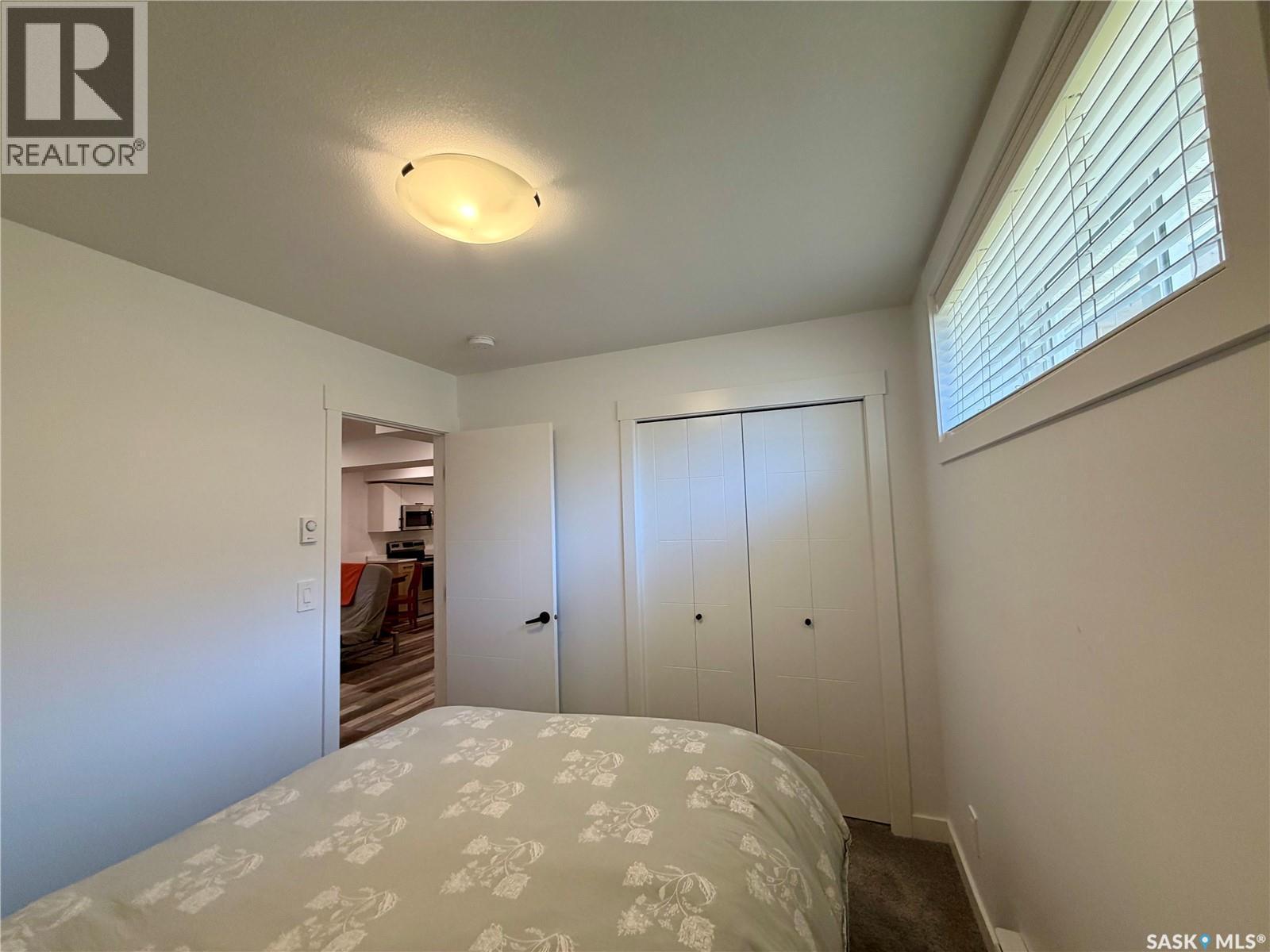 302 Chelsom Manor, Saskatoon, SK