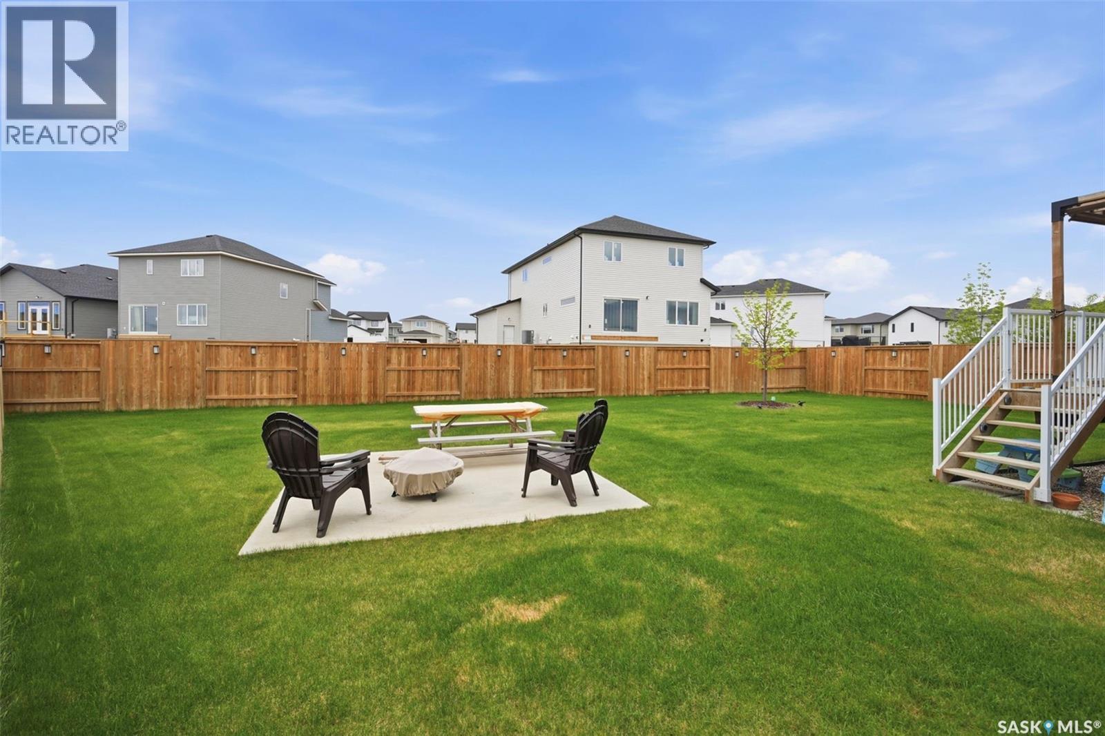 302 Chelsom Manor, Saskatoon, SK