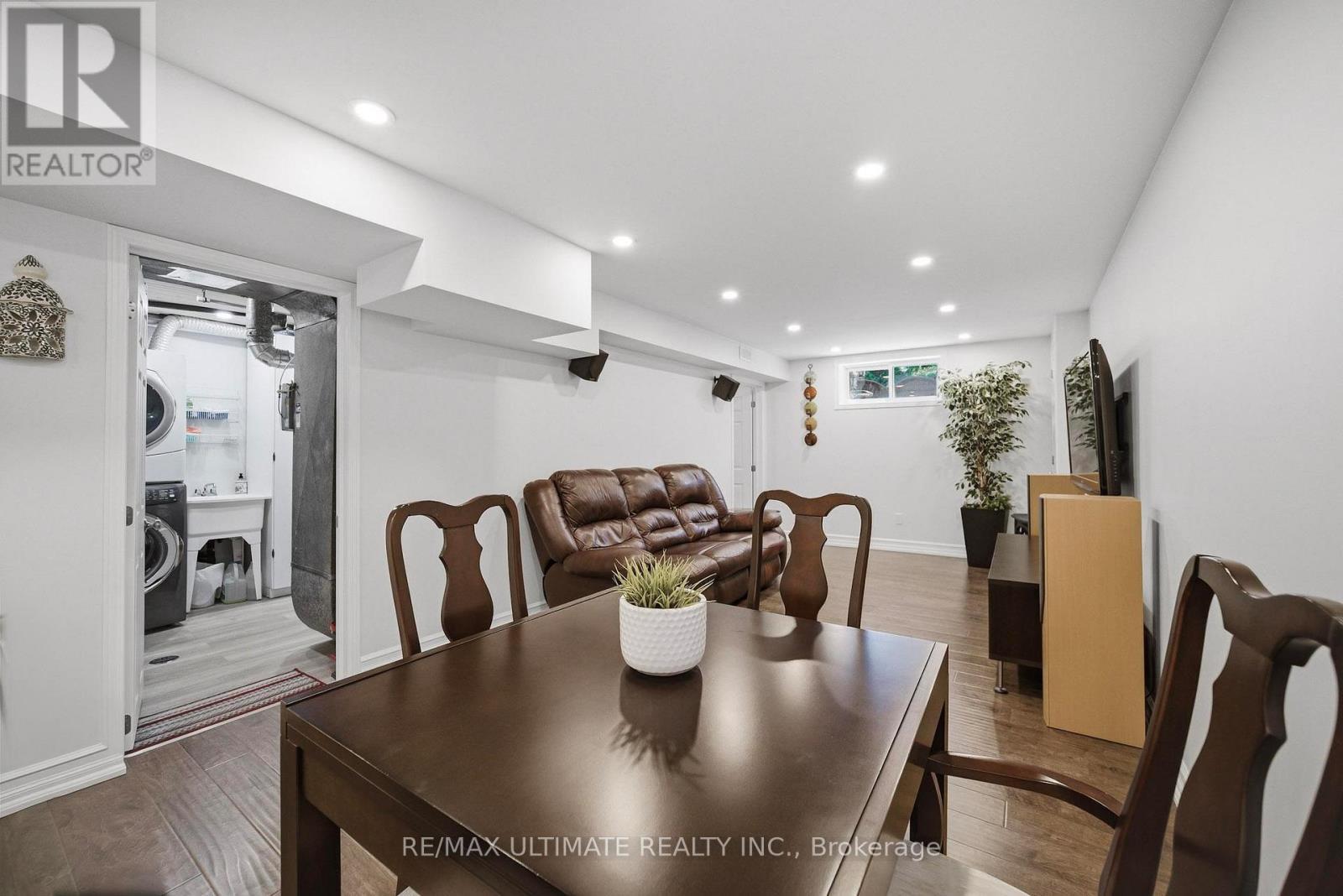 705 Eaglemount Crescent, Mississauga, ON