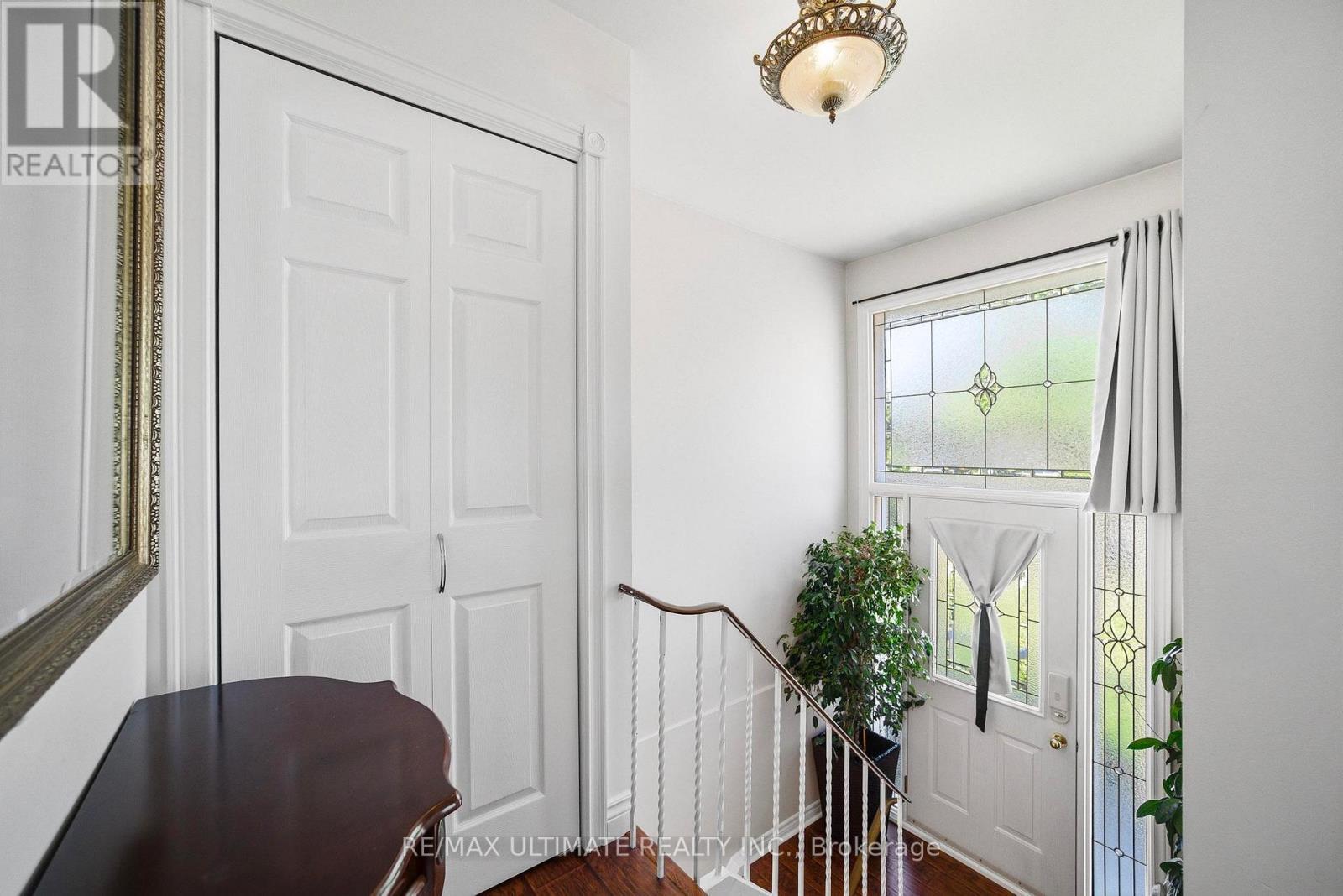 705 Eaglemount Crescent, Mississauga, ON