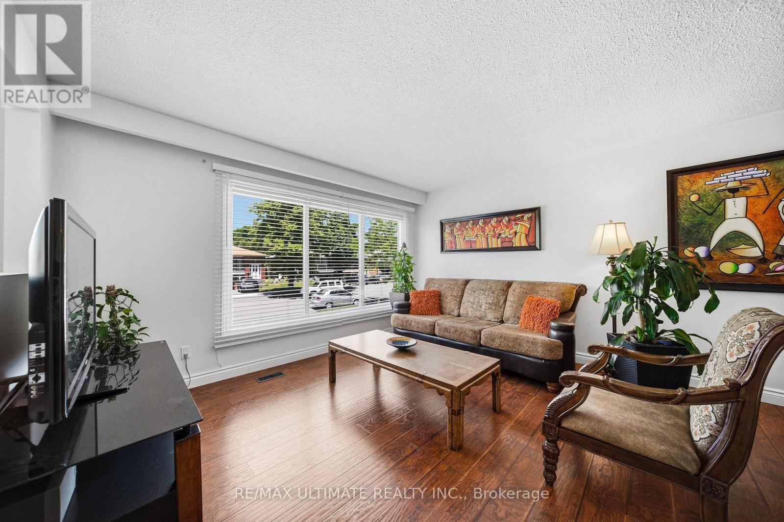 705 Eaglemount Crescent, Mississauga, ON