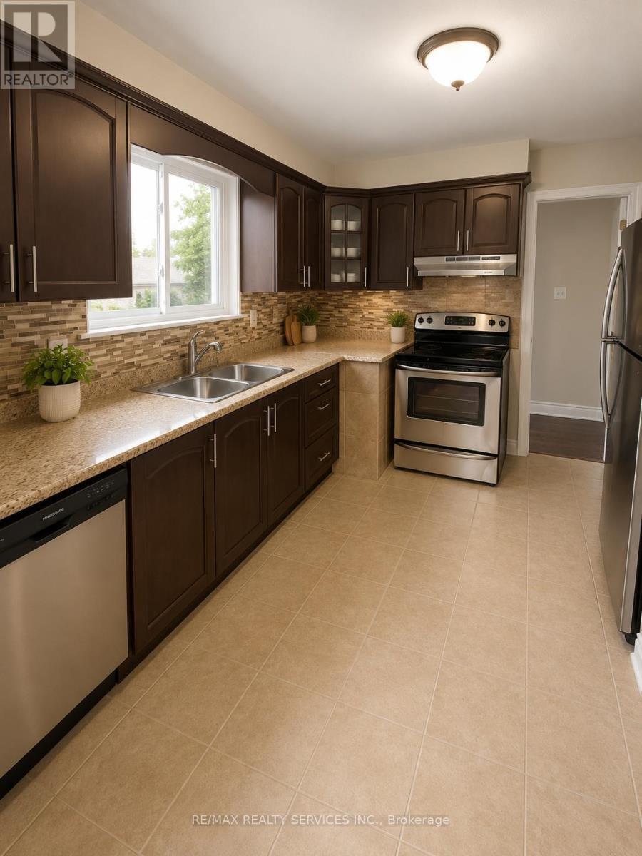 7731 Redstone Road, Mississauga, ON