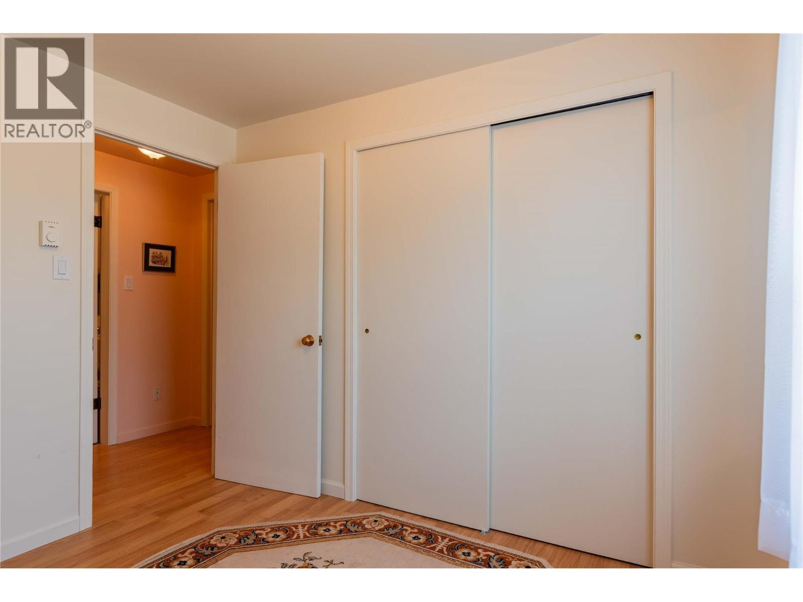 945 Thackeray Street, Warfield, BC
