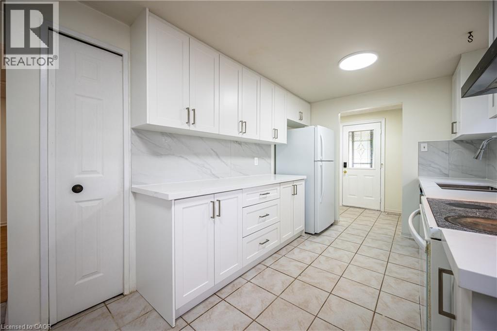 77 Rolling Meadows Drive, Kitchener, ON