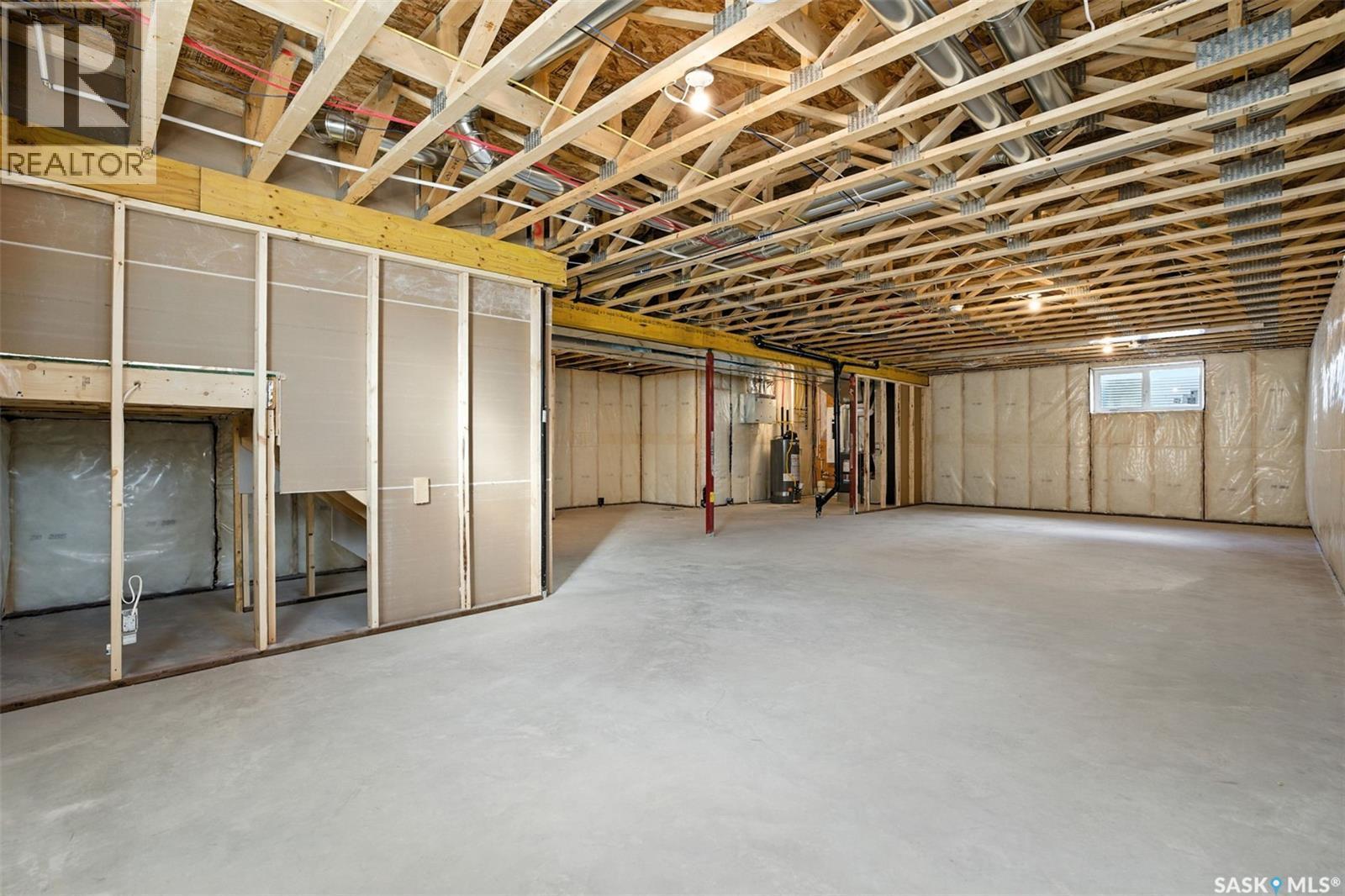 319 Woolf Bay, Saskatoon, SK