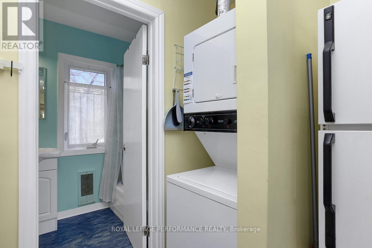 1141 North River Road, Ottawa, ON
