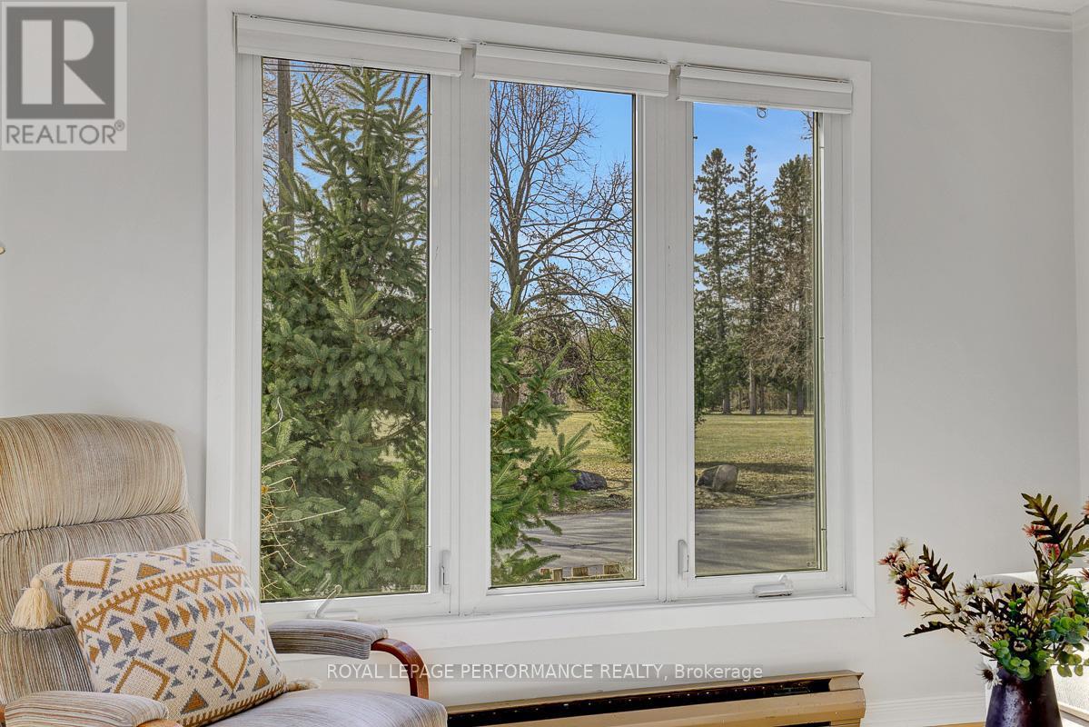 1141 North River Road, Ottawa, ON