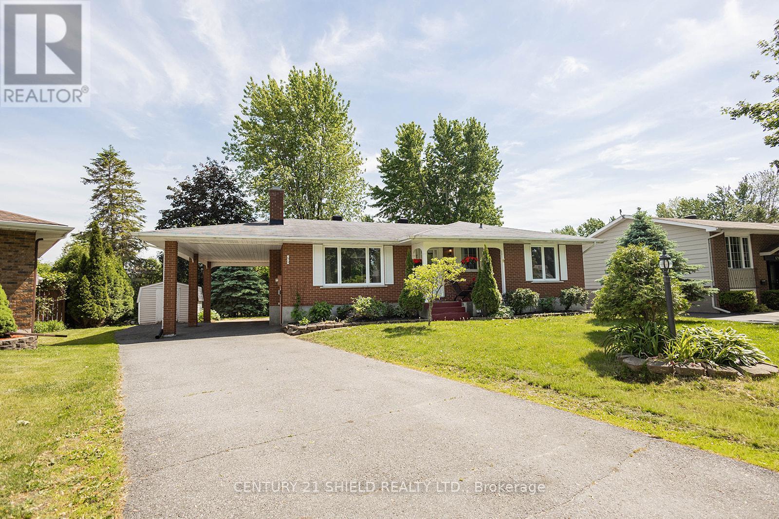 66 Valecrest Drive, Cornwall, ON