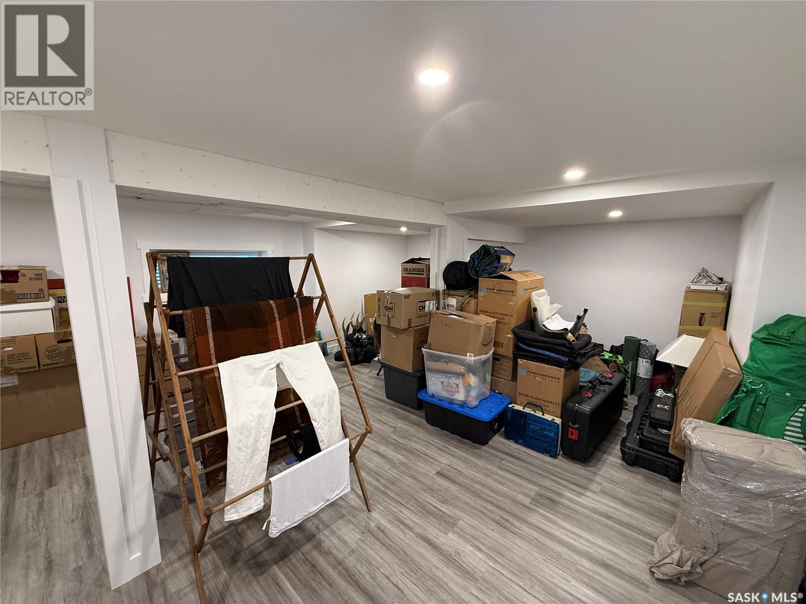 301 3Rd Street S, Weyburn, SK