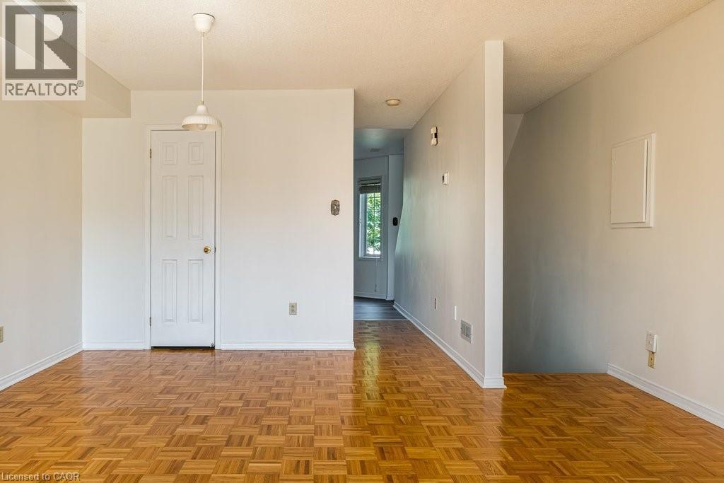 266 Limeridge Road E Unit# 10, Hamilton, ON - Indoor Photo Showing Other Room