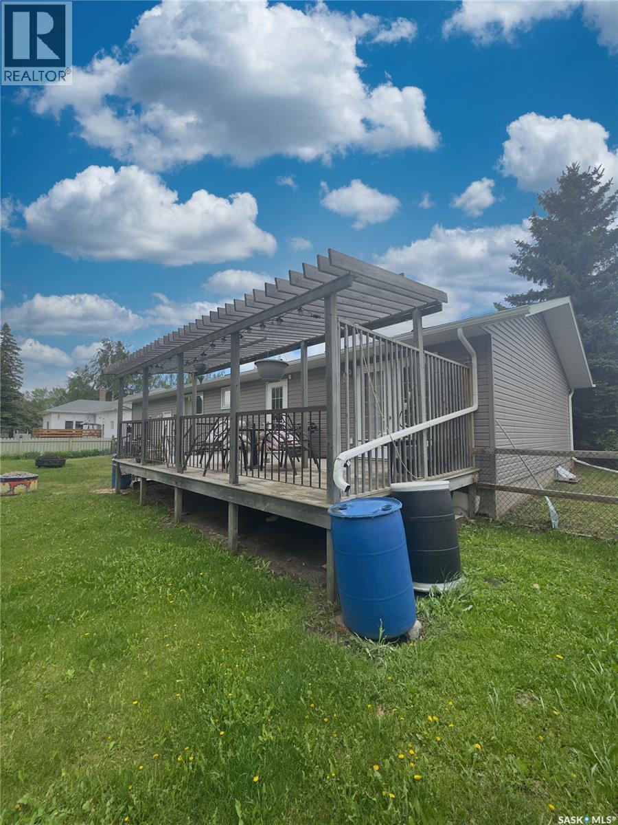 4010 1St Avenue E, Waldheim, SK