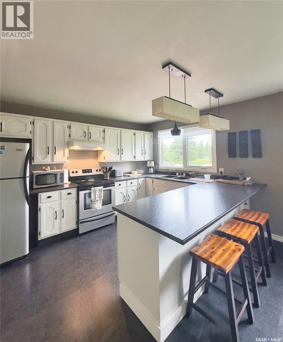 4010 1St Avenue E, Waldheim, SK