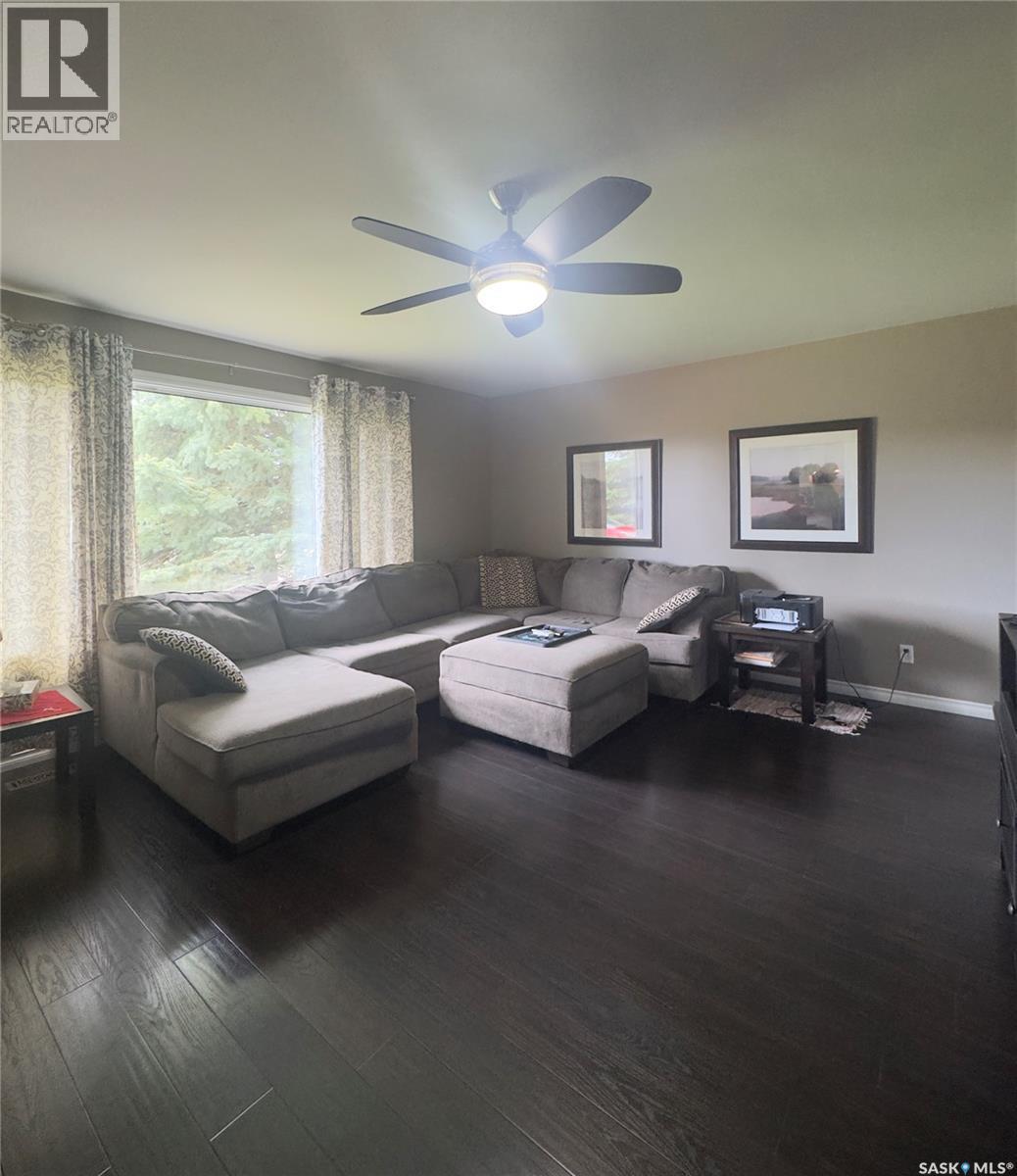 4010 1St Avenue E, Waldheim, SK