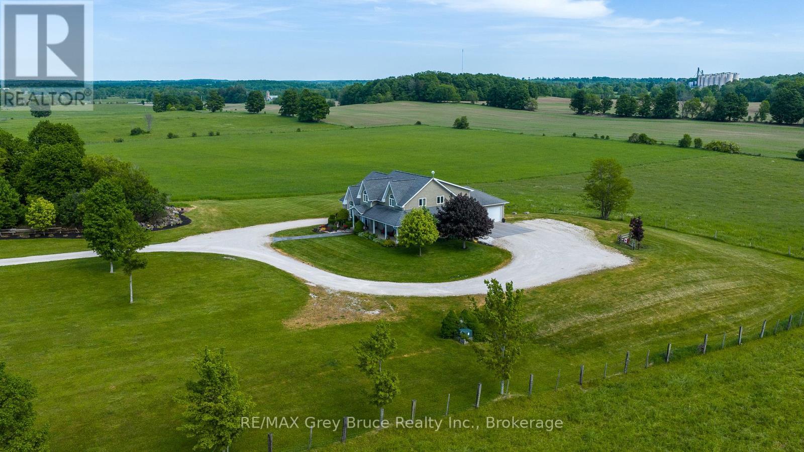 122152 Sideroad 12, Georgian Bluffs, ON