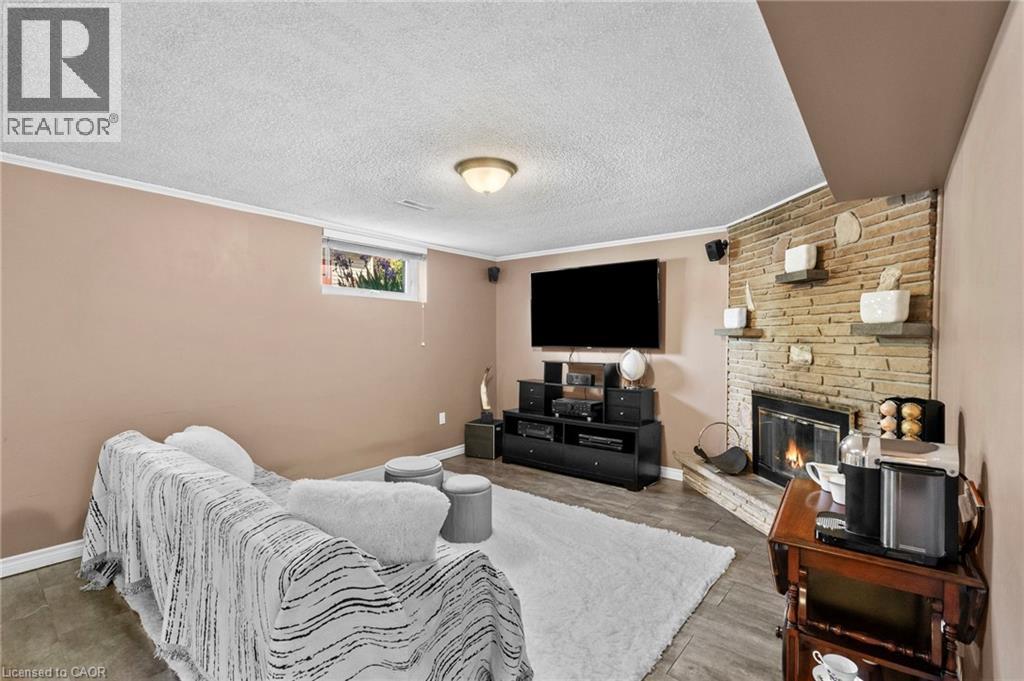 Wood-finish flooring throughout - 1083 Melton Drive, Mississauga, ON