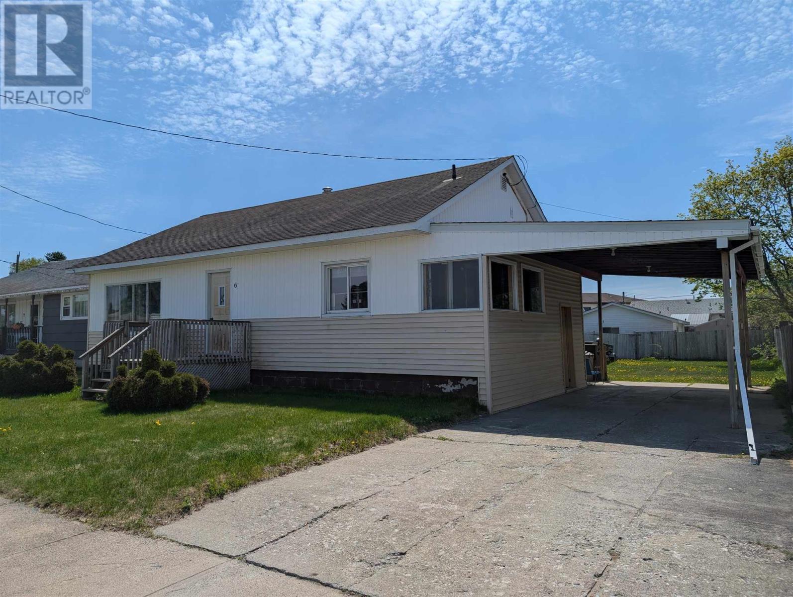 6 Darwin Ave, Wawa, ON