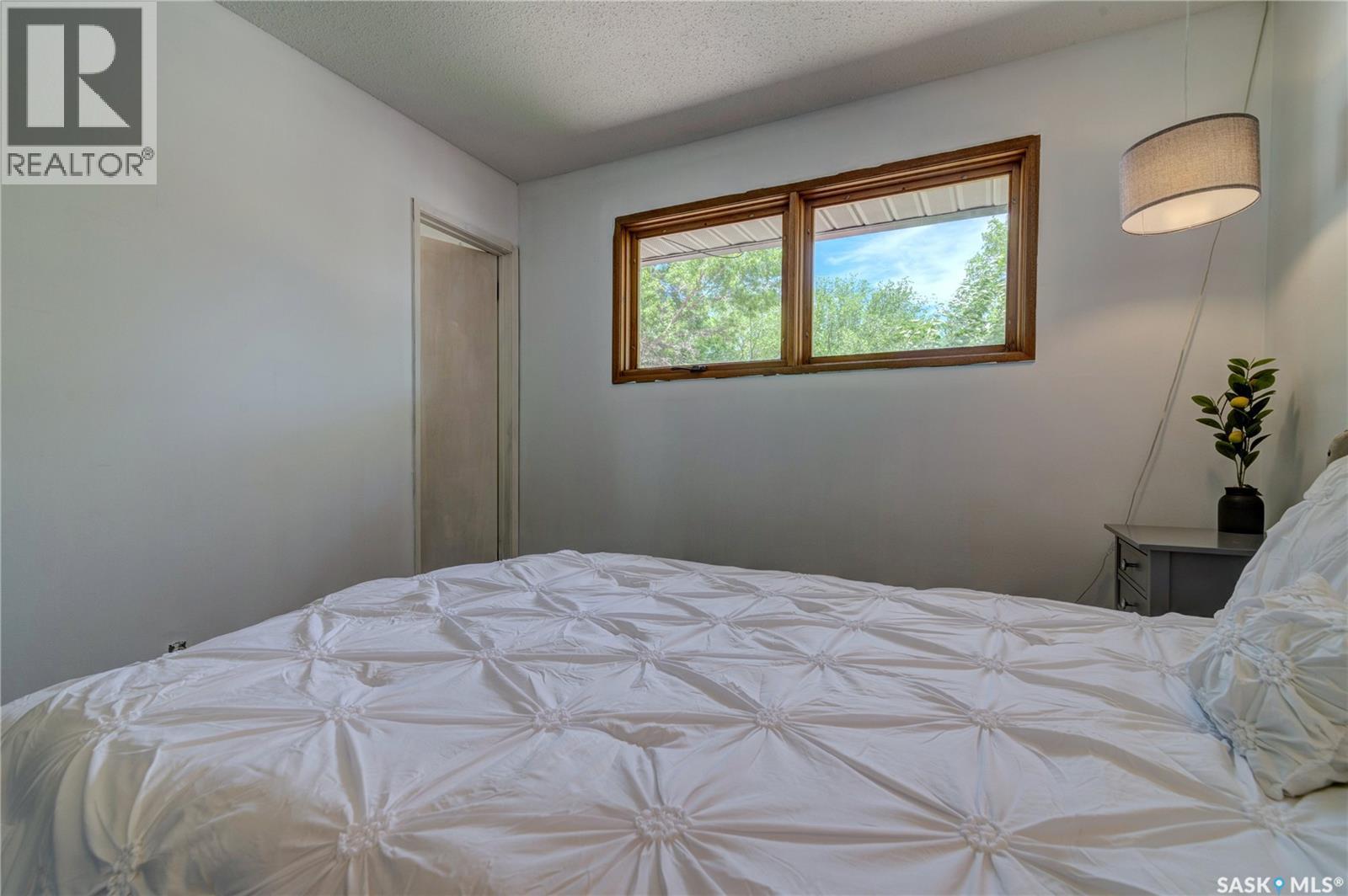 2314 Dewdney Avenue E, Regina, SK
