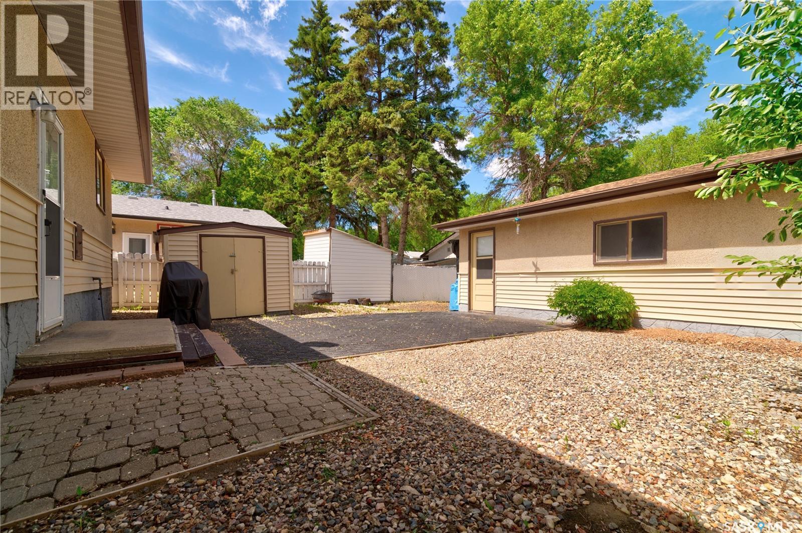 2314 Dewdney Avenue E, Regina, SK