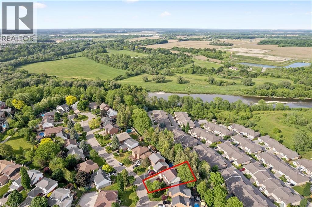 21 Tinatawa Court, Kitchener, ON