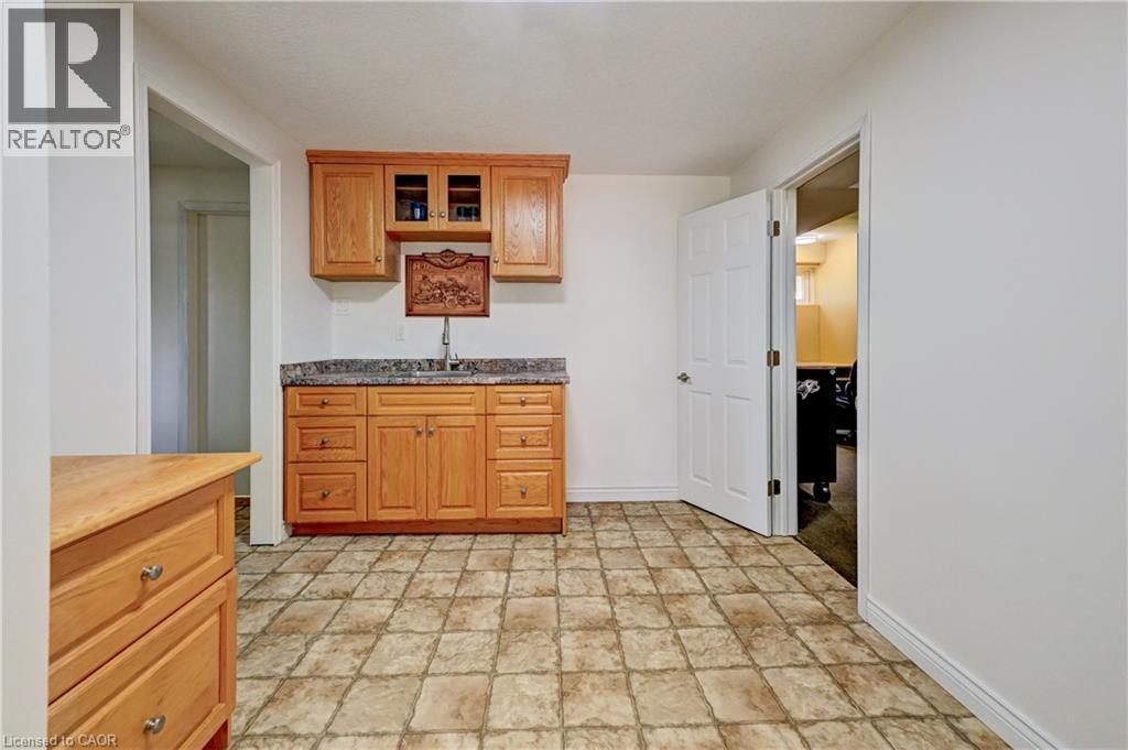 3 Parkland Crescent, Kitchener, ON