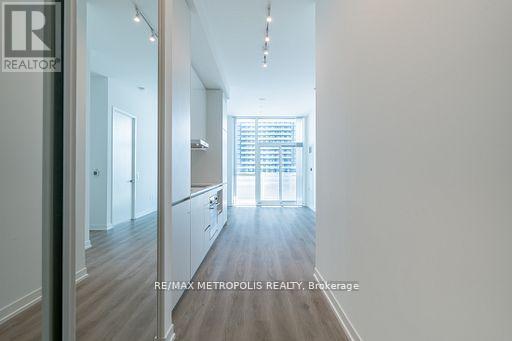 621 - 28 Interchange Way, Vaughan, ON