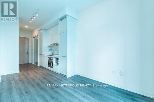 621 - 28 Interchange Way, Vaughan, ON