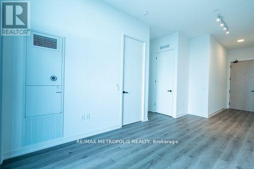 621 - 28 Interchange Way, Vaughan, ON