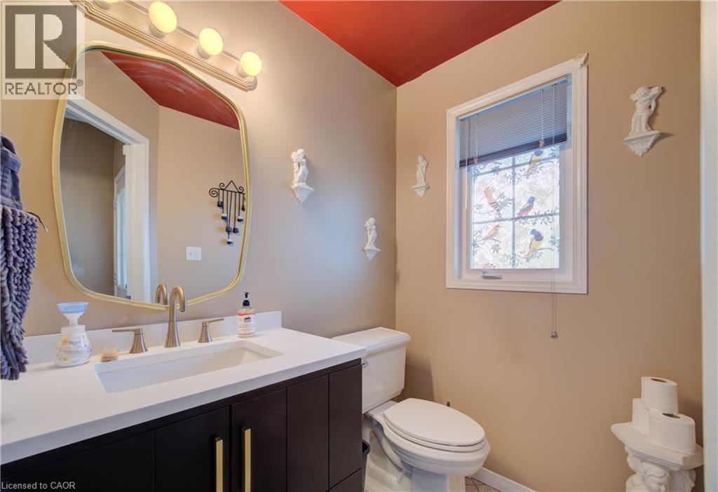 699 Commonwealth Crescent, Kitchener, ON